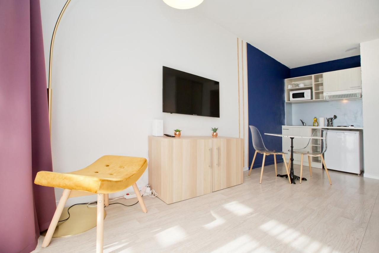 Grand Studio Avec Climatisation, Balcon Proche Gare Centre Ville 卢德 外观 照片